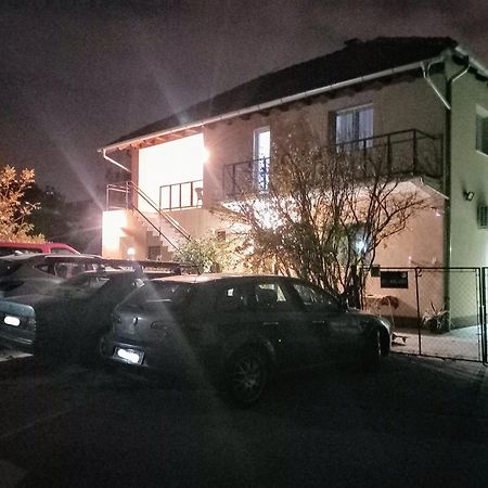 Rm Castell Apartments Újvidék Kültér fotó